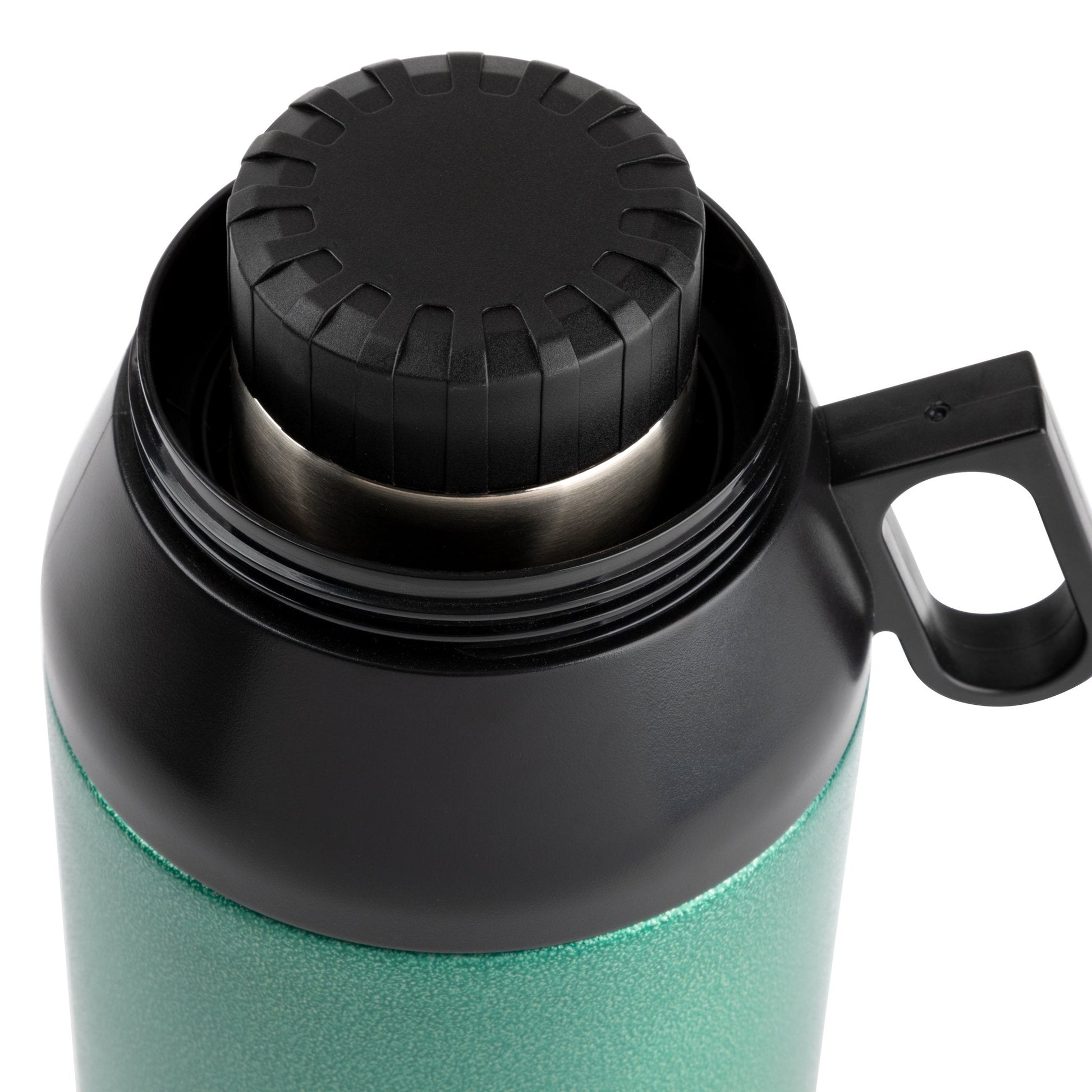 64-oz-stack-growler-r2 32700-WEB_05_ed806a7c-1846-4405-b69a-954d6244d645.jpg