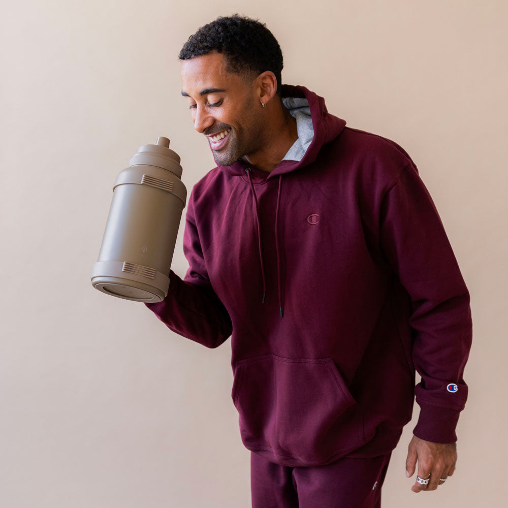 78-oz-titan-bottle-pastel-collection-f7 32_Manna_Website_Lifestyles_Titan_Darker_2.jpg