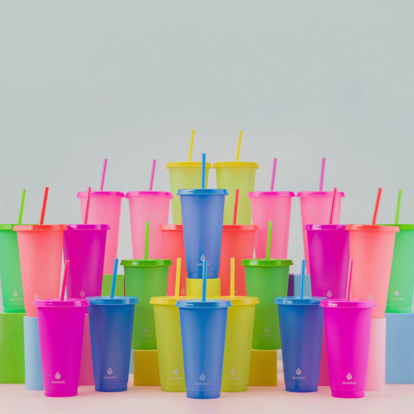 24-piece-original-color-changing-cup-set-v8 A0029811.gif