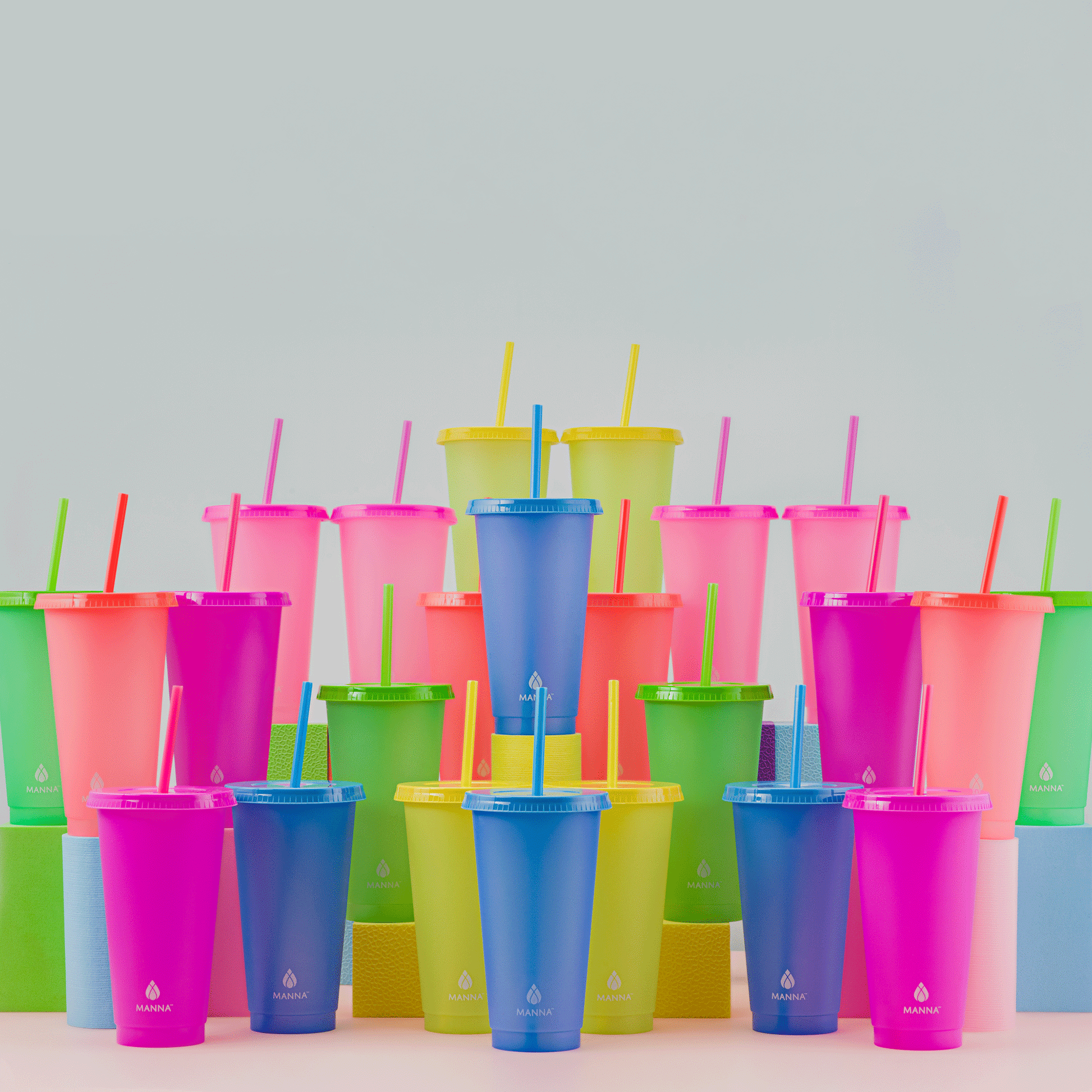 24-piece-original-color-changing-cup-set-v8 A0029811.gif