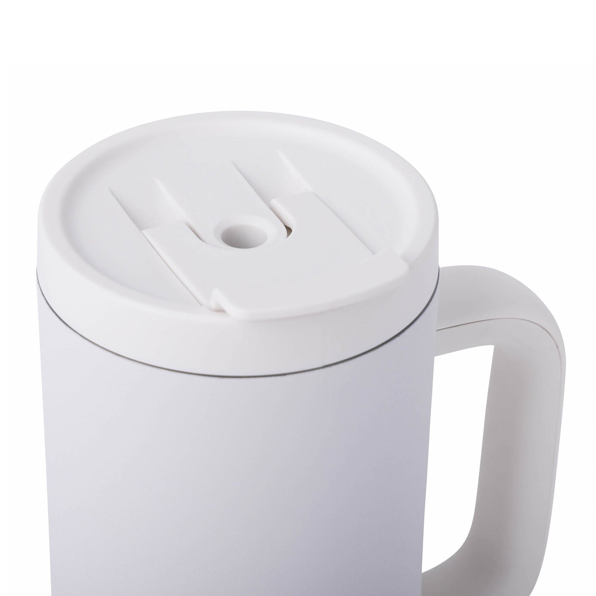 40-oz-leisure-tumbler-m2 CoreHome_MannaHydration_Whites_Raw-42.jpg