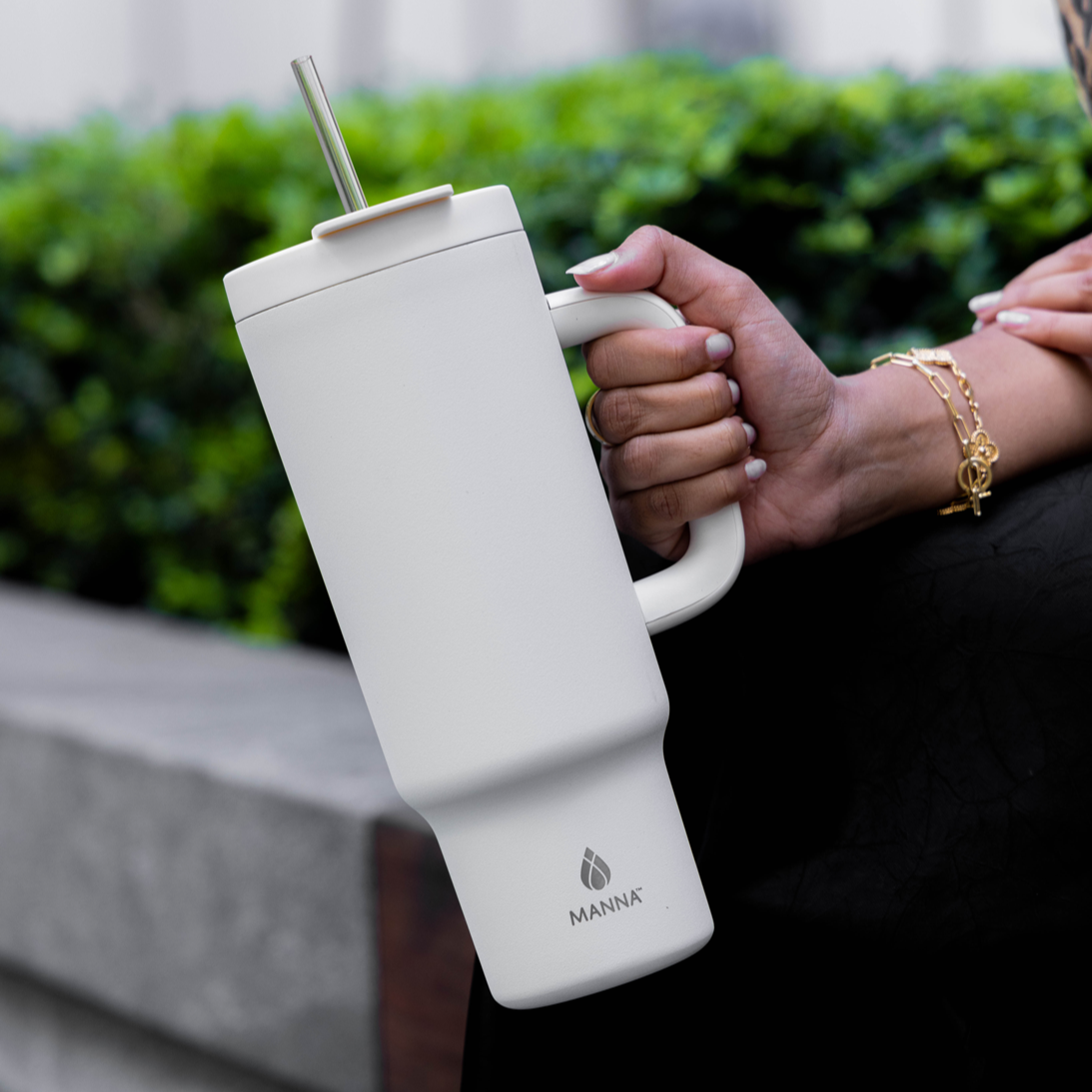 40-oz-leisure-tumbler-m2 Core_Home_Manna_Lifestyle_AUG_13-38.png